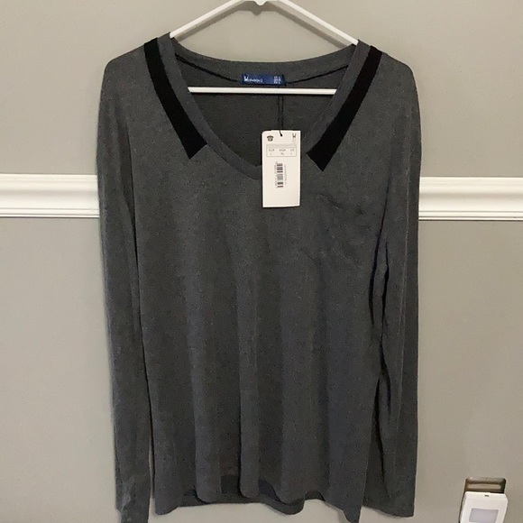 Doublju Men’s V Neck With Contrast Collar - Picture 2 of 8